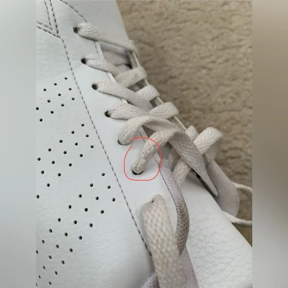 Adidas Women's Size 7.5 Advantage Casual Sneaker in White Pale Pink Cloudfoam